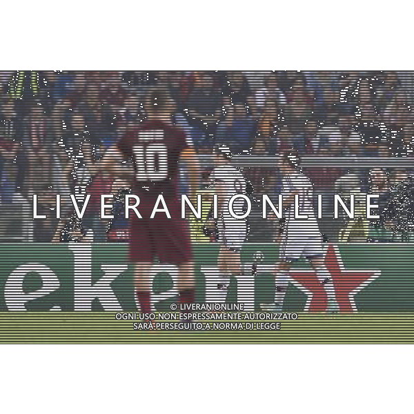 Roma - 21/10/2014 - Stadio Olimpico - Uefa Champions League 2014/2015 - AS Roma vs Bayern Monaco - nella foto: Robert Lewandowski esulta dopo il gol del 3 a 0 / Ph Fabrizio Corradetti - Ag. Aldo Liverani sas