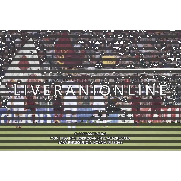Roma - 21/10/2014 - Stadio Olimpico - Uefa Champions League 2014/2015 - AS Roma vs Bayern Monaco - nella foto: Il rigore realizzato da Thomas Muller / Ph Fabrizio Corradetti - Ag. Aldo Liverani sas