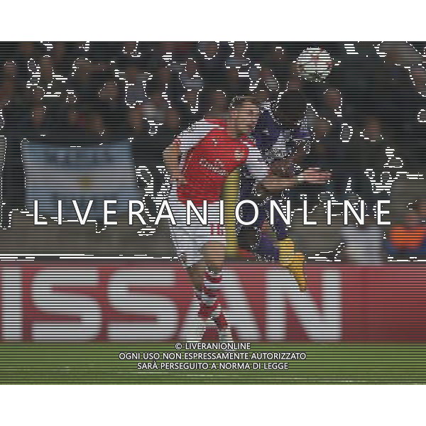 Arsenal\'s Aaron Ramsey under pressure from Anderlecht\'s Frank Acheampong Photographer Kieran Galvin/CameraSport Football - UEFA Champions League Group D - Anderlecht v Arsenal - Wednesday 22 October 2014 - Constant Vanden Stockstadion - Brussels - Belgium © CameraSport - 43 Linden Ave. Countesthorpe. Leicester. England. LE8 5PG - Tel: +44 (0) 116 277 4147 - admin@camerasport.com - www.camerasport.com /Agenzia Aldo Liverani sas - ITALY ONLY - EDITORIAL USE ONLY