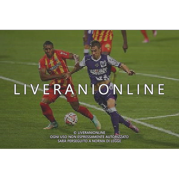 Aleksandar Pesic / Loick Landre - 24.10.2014 - Toulouse / Lens - 11eme journee de Ligue 1 Photo : Manuel Blondeau / Icon Sport /Agenzia Aldo Liverani sas - ITALY ONLY - EDITORIAL USE ONLY