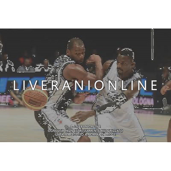 VIRTUS GRANAROLO BOLOGNA - CASERTA CAMPIONATO BASKET SERIE A1 26 OTTOBRE 2014 NELLA FOTO HAZELL ©schicchi/Agenzia Aldo Liverani sas 