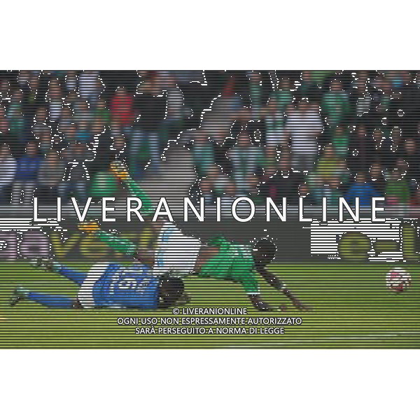 Max Alain GRADEL / Anthony MFA - 26.10.2014 - Saint Etienne / Metz - 11eme journee de Ligue 1 - Photo : Jean Paul Thomas / Icon Sport AG ALDO LIVERANI SAS ONLY ITALY