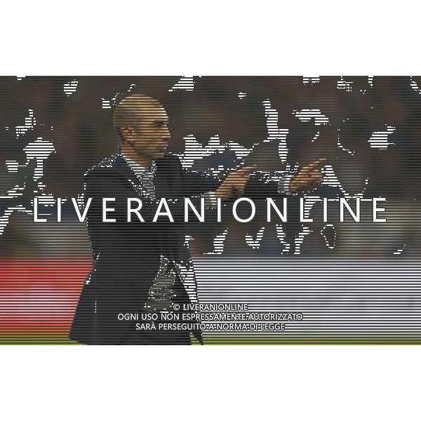 firo Fu§ball,Fussball, 31.10.2014 1.Bundesliga, Saison 2014/2015 FC Schalke - FC Augsburg TRAINER Roberto Di Matteo GESTIK . $worldrightsEs gelten unsere AGB, einsehbar auf www.firosportphoto.de copyright by firo sportphoto: Coesfelder Str.207 48249 DŸlmen www.firosportphoto.de mail@firosportphoto.de (V o l k s b a n k B o c h u m - W i t t e n ) BLZ.: 430 601 29 Kt. Nr.: 341 117 100 Tel:Ê 02594 - 9916004 Fax:Ê02594 - 9916005 AG ALDO LIVERANI SAS ONLY ITALY