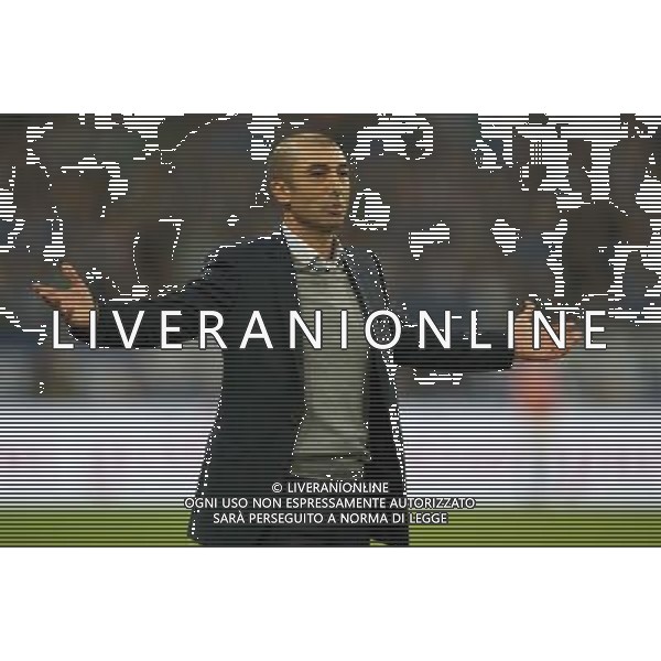 firo Fu§ball,Fussball, 31.10.2014 1.Bundesliga, Saison 2014/2015 FC Schalke - FC Augsburg TRAINER Roberto Di Matteo GESTIK . $worldrightsEs gelten unsere AGB, einsehbar auf www.firosportphoto.de copyright by firo sportphoto: Coesfelder Str.207 48249 DŸlmen www.firosportphoto.de mail@firosportphoto.de (V o l k s b a n k B o c h u m - W i t t e n ) BLZ.: 430 601 29 Kt. Nr.: 341 117 100 Tel:Ê 02594 - 9916004 Fax:Ê02594 - 9916005 AG ALDO LIVERANI SAS ONLY ITALY