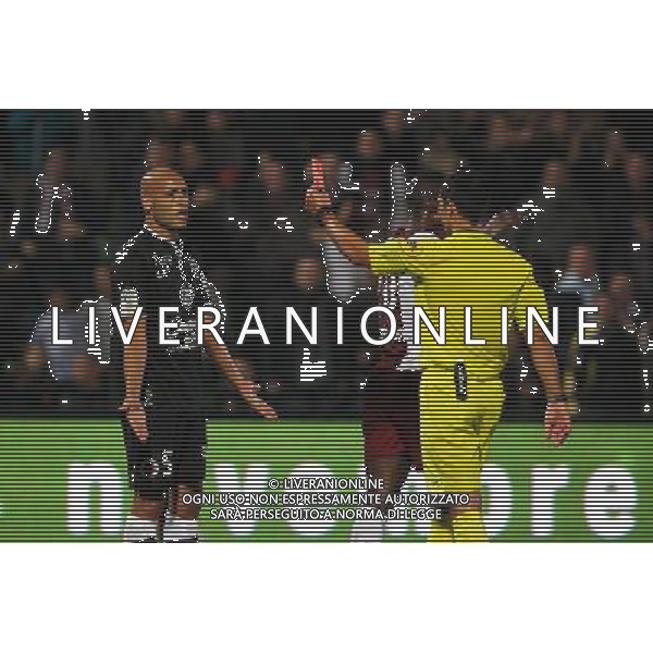 carton rouge expulsion Ala eddine YAHIA - 01.11.2014 - Metz / Caen - 12eme journee de Ligue 1 Photo : Fred Marvaux / Icon Sport AG ALDO LIVERANI SAS ONLY ITALY