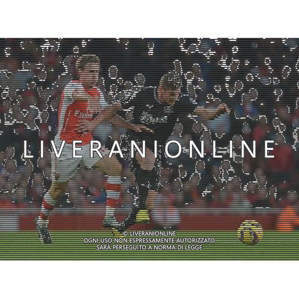 Burnley\'s Lukas Jutkiewicz battles with Arsenal\'s Nacho Monreal Photographer Ian Cook/CameraSport Football - Barclays Premiership - Arsenal v Burnley - Saturday 1st November 2014 - Emirates Stadium - London © CameraSport - 43 Linden Ave. Countesthorpe. Leicester. England. LE8 5PG - Tel: +44 (0) 116 277 4147 - admin@camerasport.com - www.camerasport.com AG ALDO LIVERANI SAS ONLY ITALY