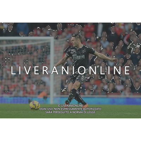 Burnley\'s Jason Shackell in action during todays match Photographer Ian Cook/CameraSport Football - Barclays Premiership - Arsenal v Burnley - Saturday 1st November 2014 - Emirates Stadium - London © CameraSport - 43 Linden Ave. Countesthorpe. Leicester. England. LE8 5PG - Tel: +44 (0) 116 277 4147 - admin@camerasport.com - www.camerasport.com AG ALDO LIVERANI SAS ONLY ITALY