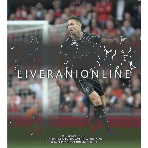 Burnley\'s Jason Shackell in action during todays match Photographer Ian Cook/CameraSport Football - Barclays Premiership - Arsenal v Burnley - Saturday 1st November 2014 - Emirates Stadium - London © CameraSport - 43 Linden Ave. Countesthorpe. Leicester. England. LE8 5PG - Tel: +44 (0) 116 277 4147 - admin@camerasport.com - www.camerasport.com AG ALDO LIVERANI SAS ONLY ITALY
