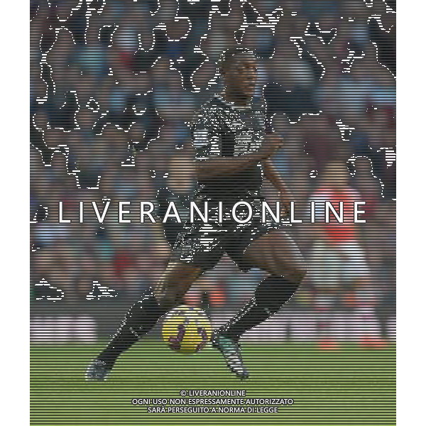 Burnley\'s Marvin Sordell in action during todays match Photographer Ian Cook/CameraSport Football - Barclays Premiership - Arsenal v Burnley - Saturday 1st November 2014 - Emirates Stadium - London © CameraSport - 43 Linden Ave. Countesthorpe. Leicester. England. LE8 5PG - Tel: +44 (0) 116 277 4147 - admin@camerasport.com - www.camerasport.com AG ALDO LIVERANI SAS ONLY ITALY