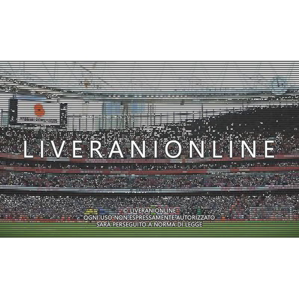 Burnley and Arsenal players observe a minutes silence prior to kick off Photographer Ian Cook/CameraSport Football - Barclays Premiership - Arsenal v Burnley - Saturday 1st November 2014 - Emirates Stadium - London © CameraSport - 43 Linden Ave. Countesthorpe. Leicester. England. LE8 5PG - Tel: +44 (0) 116 277 4147 - admin@camerasport.com - www.camerasport.com AG ALDO LIVERANI SAS ONLY ITALY