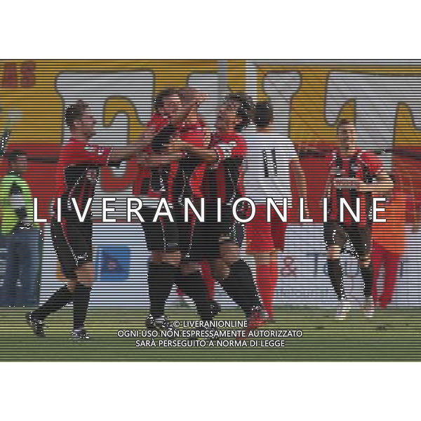 2-11-14 messina foggia Campionato lega pro C 2014-15 Nella foto: esultanza giocatori del foggia dopo il gol vittoria GIUSEPPE SERGI/AG ALDO LIVERANI SAS 