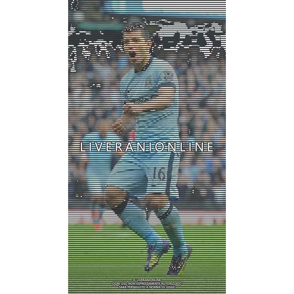 Manchester City\'s Sergio AgŸero celebrates scoring his team\'s first goal Photographer Dave Howarth/CameraSport Football - Barclays Premiership - Manchester City v Manchester United - Sunday 2nd November 2014 - Etihad Stdium - Manchester © CameraSport - 43 Linden Ave. Countesthorpe. Leicester. England. LE8 5PG - Tel: +44 (0) 116 277 4147 - admin@camerasport.com - www.camerasport.com AG ALDO LIVERANI SAS ONLY ITALY