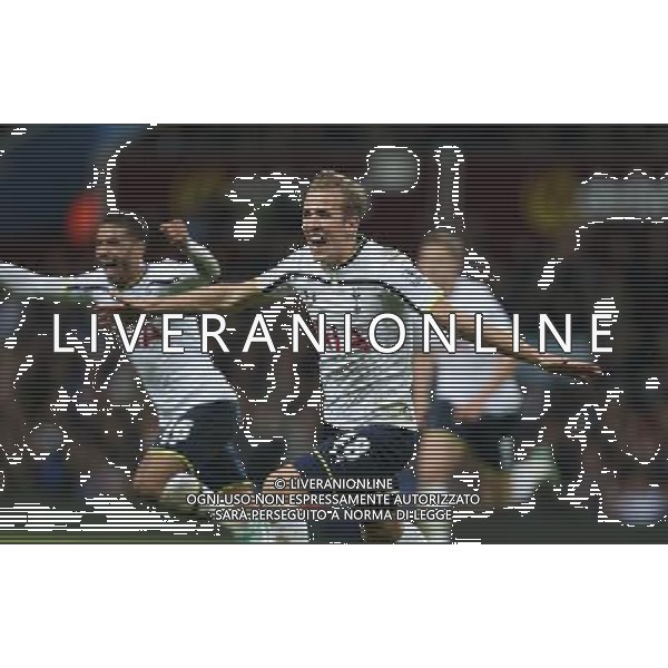 Tottenham Hotspur\'s Harry Kane celebrates the winning goal Photographer Kieran Galvin/CameraSport Football - Barclays Premiership - Aston Villa v Tottenham Hotspur - Sunday 2nd November 2014 - Villa Park - Birmingham å© CameraSport - 43 Linden Ave. Countesthorpe. Leicester. England. LE8 5PG - Tel: +44 (0) 116 277 4147 - admin@camerasport.com - www.camerasport.com /AGENZIA ALDO LIVERANI SAS - ITALY ONLY - EDITORIAL USE ONLY
