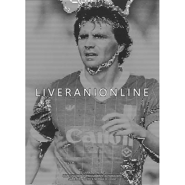 ARCHIVIO LIVERANI NELLA FOTO VINICIO VERZA CON LA MAGLIA DEL VERONA AG ALDO LIVERANI SAS
