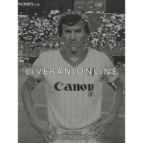 ARCHIVIO LIVERANI NELLA FOTO VINICIO VERZA CON LA MAGLIA DEL VERONA AG ALDO LIVERANI SAS