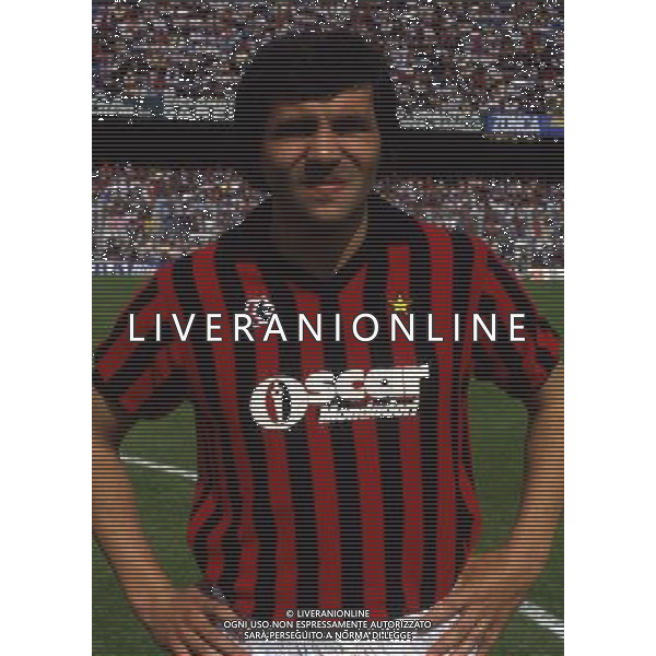 ARCHIVIO LIVERANI NELLA FOTO VINICIO VERZA CON LA MAGLIA DEL MILAN AG ALDO LIVERANI SAS