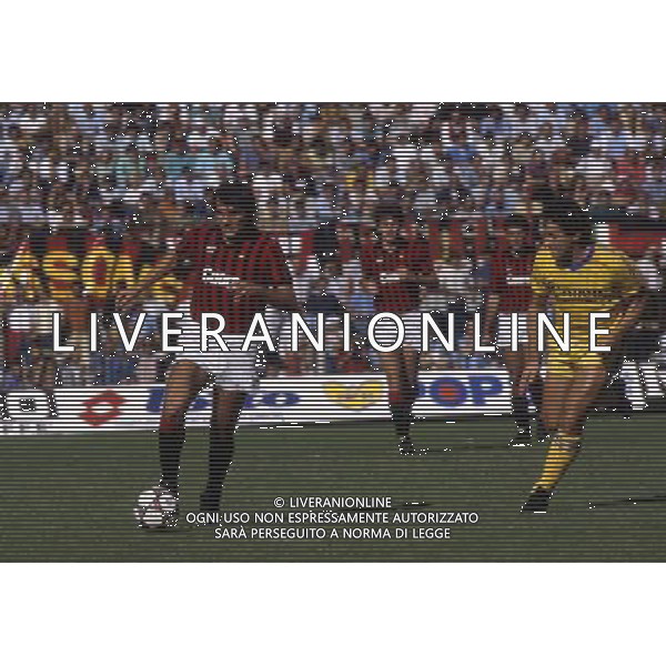 ARCHIVIO LIVERANI NELLA FOTO VINICIO VERZA CON LA MAGLIA DEL MILAN AG ALDO LIVERANI SAS
