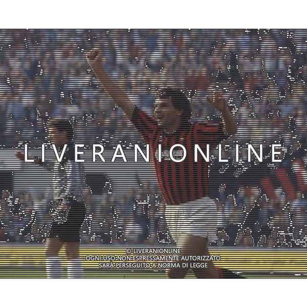 ARCHIVIO LIVERANI NELLA FOTO VINICIO VERZA CON LA MAGLIA DEL MILAN AG ALDO LIVERANI SAS