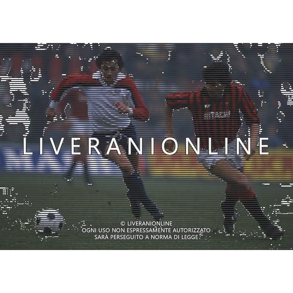 ARCHIVIO LIVERANI NELLA FOTO VINICIO VERZA CON LA MAGLIA DEL MILAN AG ALDO LIVERANI SAS