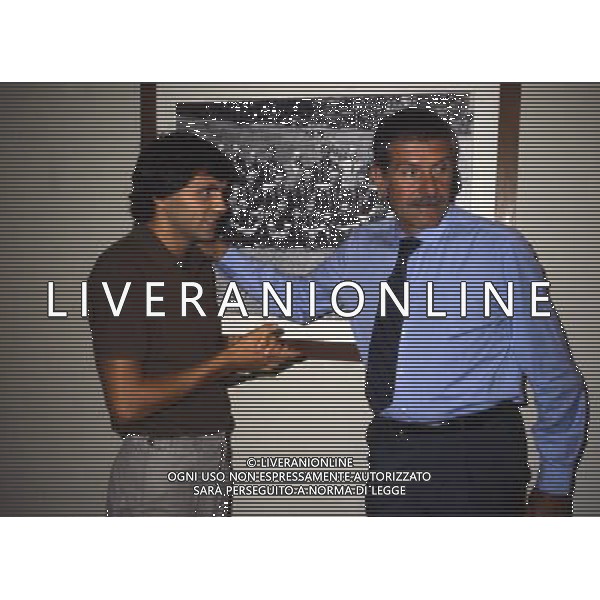 ARCHIVIO LIVERANI NELLA FOTO VINICIO VERZA CON LA MAGLIA DEL MILAN CON GIUSEPPE FARINA AG ALDO LIVERANI SAS