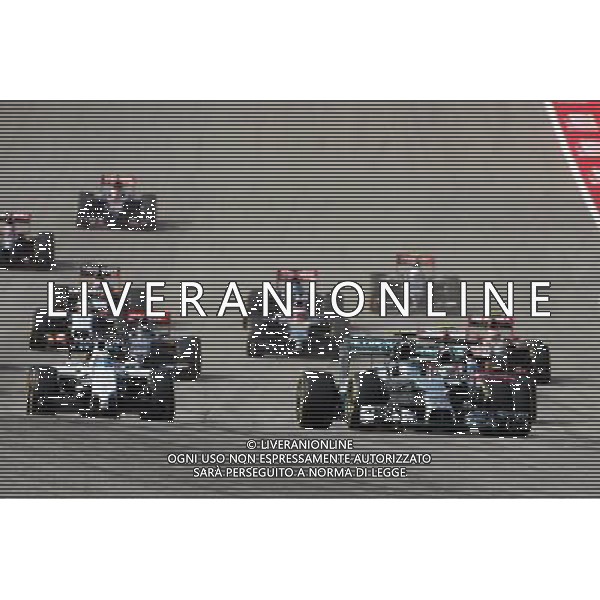 Nico Rosberg (GER) Mercedes AMG F1 W05 leads at the start of the race. 02.11.2014. Formula 1 World Championship, Rd 17, United States Grand Prix, Austin, Texas, USA, Race Day. AG ALDO LIVERANI SAS ONLY ITALY