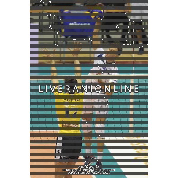 Campionato SuperLega UnipolSai - 4Â° giornata Assago (Milano) 2-11-2014 Mediolanum Forum Revivre Milano vs Modena Volley nella foto Peter Veres (Revivre Milano) foto Roberto Garavaglia - ag. Aldo Liverani sas