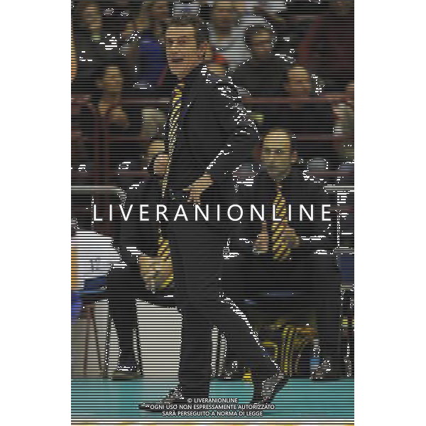Campionato SuperLega UnipolSai - 4Â° giornata Assago (Milano) 2-11-2014 Mediolanum Forum Revivre Milano vs Modena Volley nella foto Angelo Lorenzetti allenatore Modena Volley foto Roberto Garavaglia - ag. Aldo Liverani sas