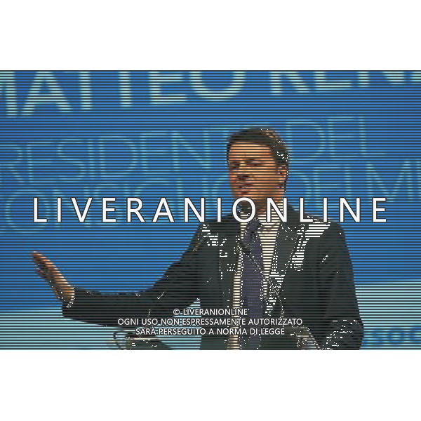 La visita del Premier Matteo Renzi all\'assemblea annuale dell\'AIB presso la ditta Palazzoli a Brescia 03 Novembre 2014 ©Fotolive Christian Penocchio/AGENZIA ALDO LIVERANI SAS