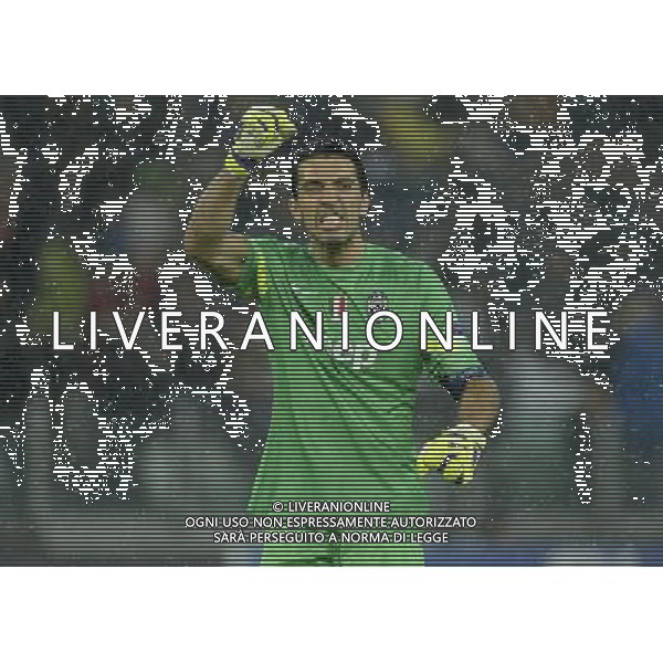 UEFA Champions League 2014/2015 Gruppo A Torino - 04.11.2014 Juventus-Olympiacos Nella Foto: gianluigi buffon esulta /Ph.Vitez-Ag. Aldo Liverani