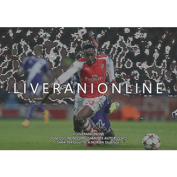 Arsenal\'s Danny Welbeck gets brought down by Anderlecht\'s Chancel Mbemba Photographer Kieran Galvin/CameraSport Football - UEFA Champions League Group D - Arsenal v Anderlecht - Tuesday 4th November 2014 - Emirates Stadium - London © CameraSport - 43 Linden Ave. Countesthorpe. Leicester. England. LE8 5PG - Tel: +44 (0) 116 277 4147 - admin@camerasport.com - www.camerasport.com /Agenzia Aldo Liverani sas - ITALY ONLY - EDITORIAL USE ONLY