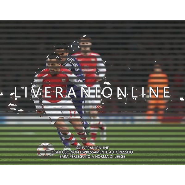 Arsenal\'s Alexis Sanchez in action during todays match Photographer Kieran Galvin/CameraSport Football - UEFA Champions League Group D - Arsenal v Anderlecht - Tuesday 4th November 2014 - Emirates Stadium - London © CameraSport - 43 Linden Ave. Countesthorpe. Leicester. England. LE8 5PG - Tel: +44 (0) 116 277 4147 - admin@camerasport.com - www.camerasport.com /Agenzia Aldo Liverani sas - ITALY ONLY - EDITORIAL USE ONLY