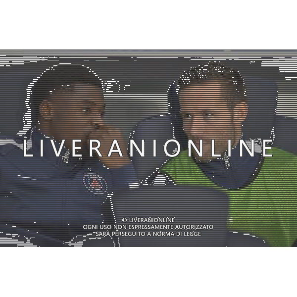 Serge Aurier / Yohan Cabaye - 05.11.2014 - Paris Saint Germain / Apoel Nicosie - Champions League Photo : Aurelien Meunier / Icon Sport AG ALDO LIVERANI SAS ONLY ITALY