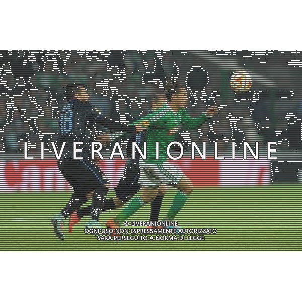 Gary MEDEL / Jeremy CLEMENT - 06.11.2014 - Saint Etienne / Inter Milan - Europa League Photo : Jean Paul Thomas / Icon Sport /AGENZIA ALDO LIVERANI SAS - ITALY ONLY - EDITORIAL USE ONLY
