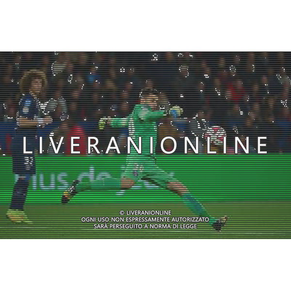 Salvatore SIRIGU - 09.11.2014 - Paris Saint Germain / Marseille - 13eme journee de Ligue 1 Photo : Dave Winter / Icon Sport AG ALDO LIVERANI SAS ONLY ITALY