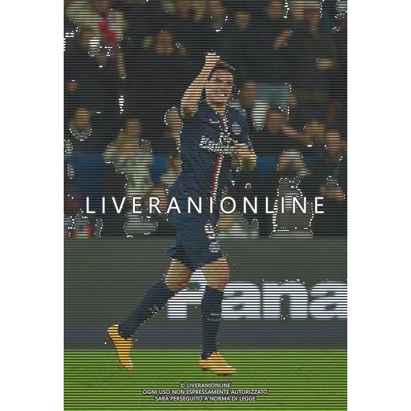 Joie Edinson CAVANI - 09.11.2014 - Paris Saint Germain / Marseille - 13eme journee de Ligue 1 Photo : Dave Winter / Icon Sport AG ALDO LIVERANI SAS ONLY ITALY