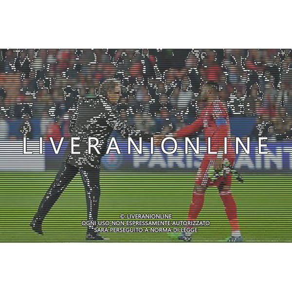 Laurent BLANC / Steve MANDANDA - 09.11.2014 - Paris Saint Germain / Marseille - 13eme journee de Ligue 1 Photo : Aurelien Meunier / Icon Sport AG ALDO LIVERANI SAS ONLY ITALY