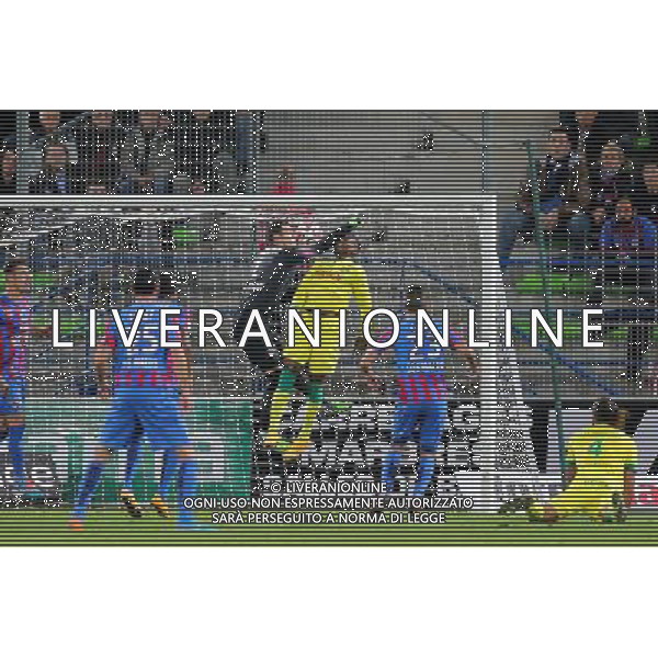Remy Vercoutre / Goal Serge GAKPE - 08.11.2014 - Caen / Nantes - 13eme journee de Ligue 1 Photo : Vincent Michel / Icon Sport /AGENZIA ALDO LIVERANI SAS - ITALY ONLY - EDITORIAL USE ONLY