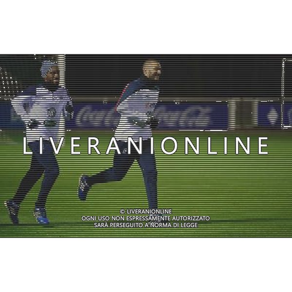 Alexandre LACAZETTE / Karim BENZEMA - 10.11.2014 - Entrainement Equipe de France Photo : Dave Winter / Icon Sport /Agenzia Aldo Liverani sas - ITALY ONLY - EDITORIAL USE ONLY - CONFERENZA STAMPA E ALLENAMENTO DELLA NAZIONALE DELLA FRANCIA