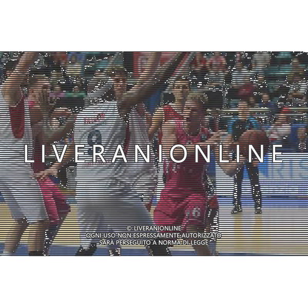GRISSIN BON REGGIO EMILIA - TELEKOM BONN BASKET EUROCUP 12 novembre 2014 NELLA FOTO VEIKALAS ©SCHICCHI/AGENZIA ALDO LIVERANI SAS