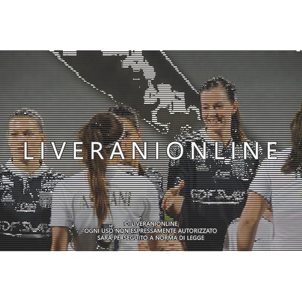 Kosovare Asllani / Lotta SCHELIN - 12.11.2014 - Lyon / Paris Saint Germain - 1/2Finale Retour Champions League Photo : Jean Paul Thomas / Icon Sport /AGENZIA ALDO LIVERANI SAS - ITALY ONLY - EDITORIAL USE ONLY