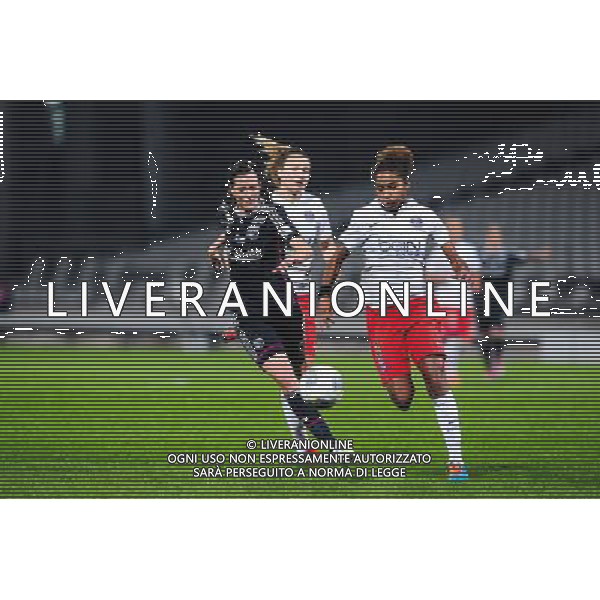 Lotta SCHELIN / Laura Georges - 12.11.2014 - Lyon / Paris Saint Germain - 1/4Finale Retour Champions League Photo : Jean Paul Thomas / Icon Sport /AGENZIA ALDO LIVERANI SAS - ITALY ONLY - EDITORIAL USE ONLY