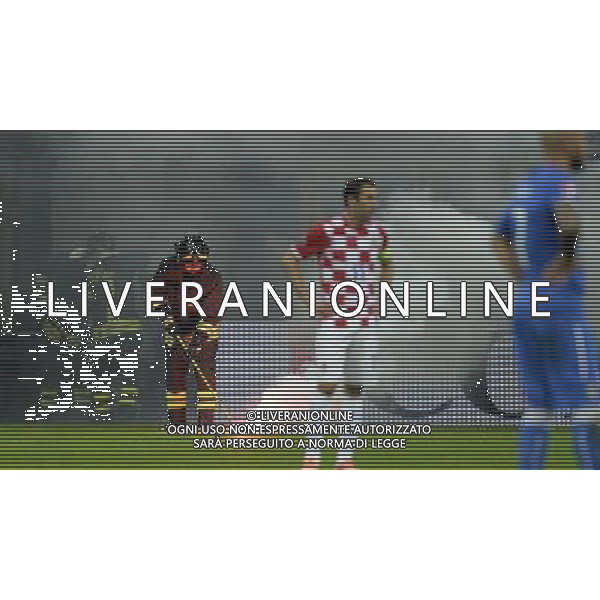 Qualificazioni ai Campionati Europei di Calcio UEFA Francia 2016 Gruppo H Milano - 16.11.2014 Italia-Croazia Nella Foto:fumogeni in campo buttati dai tifosi croati /Ph.Vitez-Ag. Aldo Liverani