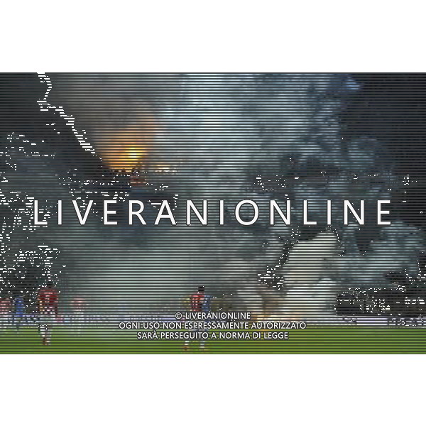 Qualificazioni ai Campionati Europei di Calcio UEFA Francia 2016 Gruppo H Milano - 16.11.2014 Italia-Croazia Nella Foto:il lancio di fumogeni da parte dei tifosi croati /Ph.Vitez-Ag. Aldo Liverani