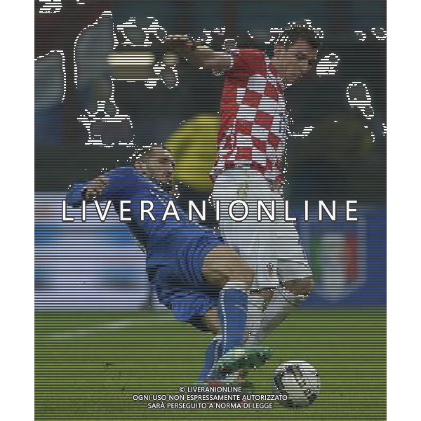 Qualificazioni ai Campionati Europei di Calcio UEFA Francia 2016 Gruppo H Milano - 16.11.2014 Italia-Croazia Nella Foto:mandzukic chiellini /Ph.Vitez-Ag. Aldo Liverani
