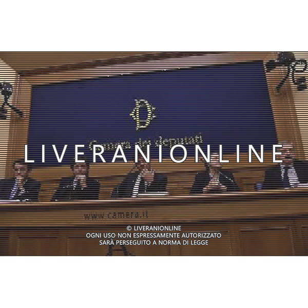 Roma - 18/11/2014 - Sala stampa Montecitorio - Conferenza stampa sulle proposte di modifica della Legge di Stabilita\' - nella foto: Il tavolo dei relatori / Ph. Fabrizio Corradetti - ag. Aldo Liverani Sas