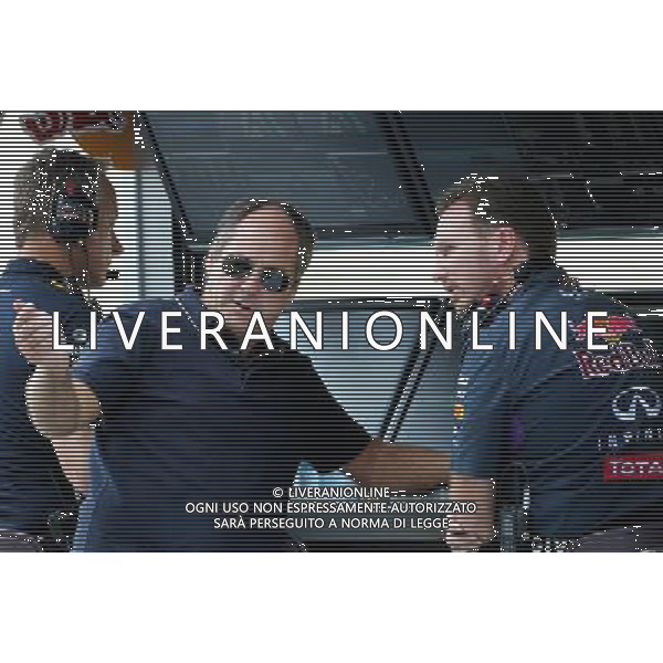 Gerhard Berger (AUT) and Christian Horner (GBR), Red Bull Racing, Sporting Director 21.11.2014. Formula 1 World Championship, Rd 19, Abu Dhabi Grand Prix, Yas Marina Circuit, Abu Dhabi, Practice Day. AG ALDO LIVERANI SAS ONLY ITALY