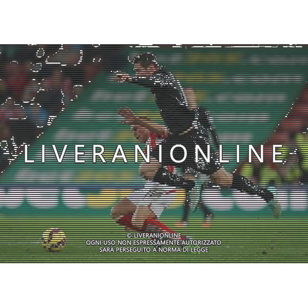 Stoke City\'s Steve Sidwell (L) tackles Burnley\'s Lukas Jutkiewicz Photographer Jack Phillips/CameraSport Football - Barclays Premiership - Stoke City v Burnley - Saturday 22nd November 2014 - Britannia Stadium - Stoke © CameraSport - 43 Linden Ave. Countesthorpe. Leicester. England. LE8 5PG - Tel: +44 (0) 116 277 4147 - admin@camerasport.com - www.camerasport.com ag aldo liverani sas only italy