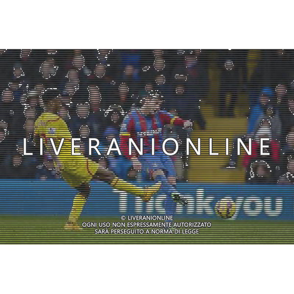 Crystal Palace\'s Joel Ward gets a shot in despite the attentions of Liverpool\'s Raheem Sterling Photographer Craig Mercer/CameraSport Football - Barclays Premiership - Crystal Palace v Liverpool - Sunday 23rd November 2014 - Selhurst Park - London © CameraSport - 43 Linden Ave. Countesthorpe. Leicester. England. LE8 5PG - Tel: +44 (0) 116 277 4147 - admin@camerasport.com - www.camerasport.com AG ALDO LIVERANI SAS ONLY ITALY