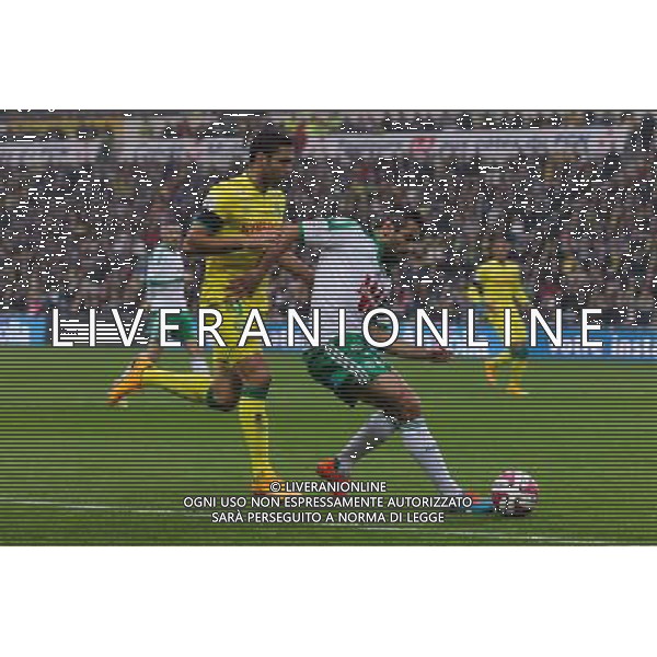 Loic PERRIN / Itay SHECHTER - 23.11.2014 - Nantes / Saint Etienne - 14eme journee de Ligue 1 Photo : Vincent Michel / Icon Sport AG ALDO LIVERANI SAS ONLY ITALY