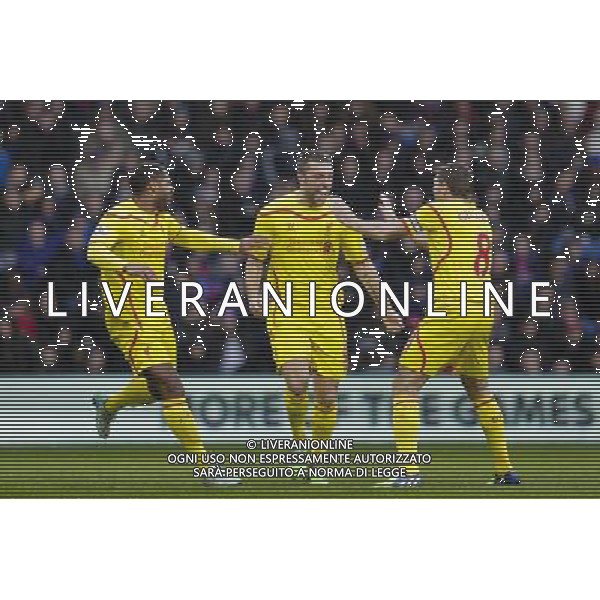 Liverpool\'s Rickie Lambert celebrates scoring the opening goal with teammates Photographer Craig Mercer/CameraSport Football - Barclays Premiership - Crystal Palace v Liverpool - Sunday 23rd November 2014 - Selhurst Park - London å© CameraSport - 43 Linden Ave. Countesthorpe. Leicester. England. LE8 5PG - Tel: +44 (0) 116 277 4147 - admin@camerasport.com - www.camerasport.com /AGENZIA ALDO LIVERANI SAS - ITALY ONLY - EDITORIAL USE ONLY